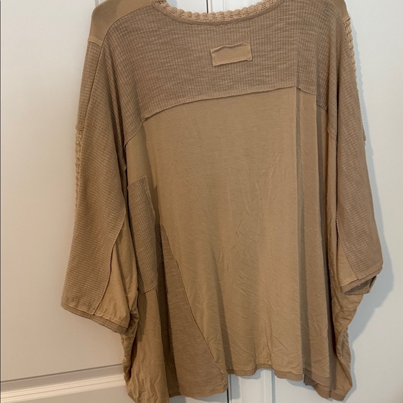 POL boutique Boho Beige Mixed-Knit V-Neck Top - Picture 5 of 6